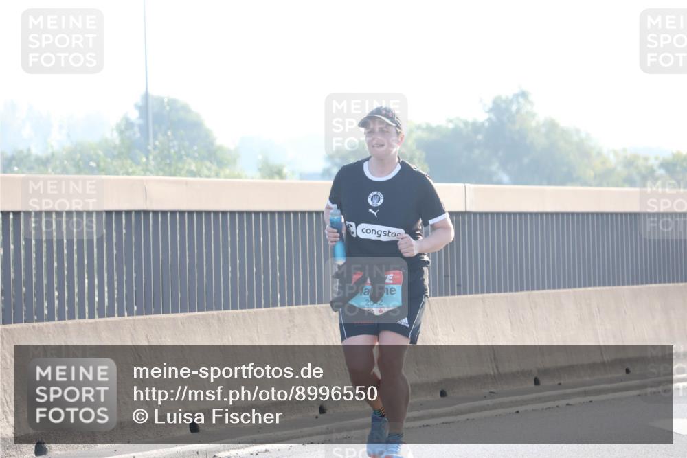 03.10.2025 - Köhlbrandbrückenlauf Luisa Fischer http://msf.ph/oto/8996550 03.10.2025 10:29:04 Position 3 2042 meine-sportfotos.de