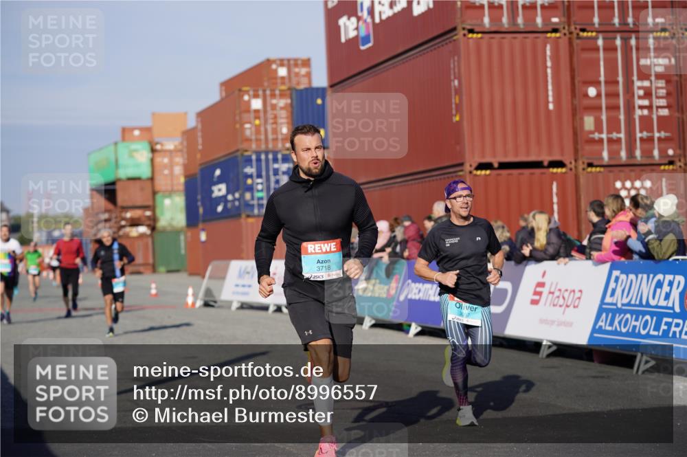 03.10.2025 - Köhlbrandbrückenlauf Michael Burmester http://msf.ph/oto/8996557 03.10.2025 09:59:33 Ziel 1077, 1158, 1248, 2788, 2997, 3087, 3464, 3718 meine-sportfotos.de