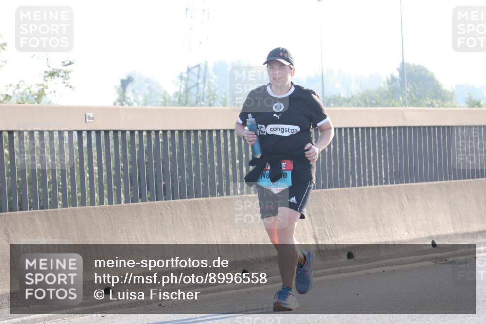 03.10.2025 - Köhlbrandbrückenlauf Luisa Fischer http://msf.ph/oto/8996558 03.10.2025 10:29:06 Position 3 2042 meine-sportfotos.de
