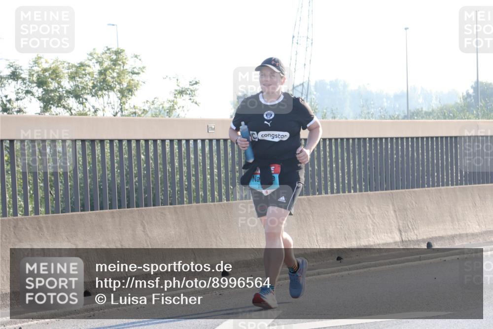 03.10.2025 - Köhlbrandbrückenlauf Luisa Fischer http://msf.ph/oto/8996564 03.10.2025 10:29:06 Position 3  meine-sportfotos.de