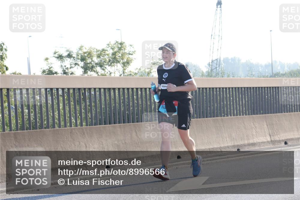 03.10.2025 - Köhlbrandbrückenlauf Luisa Fischer http://msf.ph/oto/8996566 03.10.2025 10:29:07 Position 3 20 meine-sportfotos.de