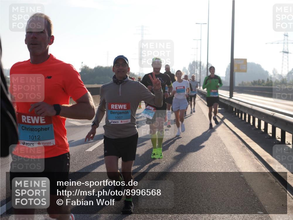03.10.2025 - Köhlbrandbrückenlauf Fabian Wolf http://msf.ph/oto/8996568 03.10.2025 09:13:07 Position 3 1012, 1007 meine-sportfotos.de