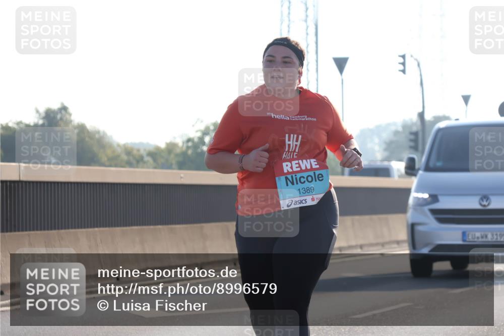03.10.2025 - Köhlbrandbrückenlauf Luisa Fischer http://msf.ph/oto/8996579 03.10.2025 10:29:35 Position 3 30, 1389, 319 meine-sportfotos.de