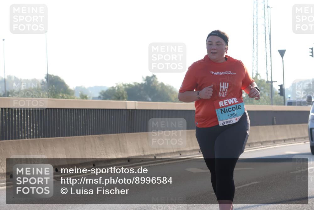 03.10.2025 - Köhlbrandbrückenlauf Luisa Fischer http://msf.ph/oto/8996584 03.10.2025 10:29:35 Position 3 30, 1389 meine-sportfotos.de