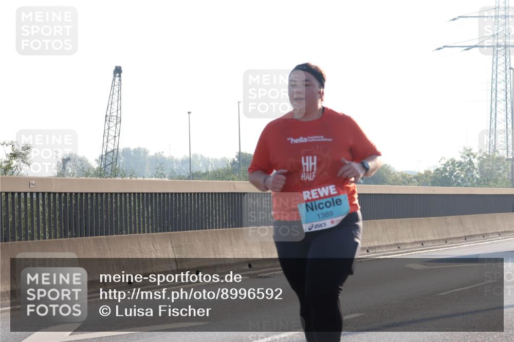 03.10.2025 - Köhlbrandbrückenlauf Luisa Fischer http://msf.ph/oto/8996592 03.10.2025 10:29:37 Position 3 1389 meine-sportfotos.de
