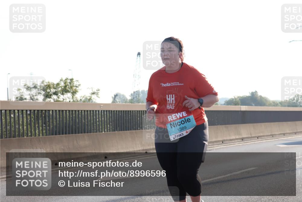 03.10.2025 - Köhlbrandbrückenlauf Luisa Fischer http://msf.ph/oto/8996596 03.10.2025 10:29:37 Position 3 30, 1389 meine-sportfotos.de