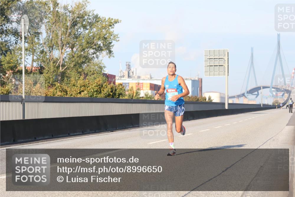 03.10.2025 - Köhlbrandbrückenlauf Luisa Fischer http://msf.ph/oto/8996650 03.10.2025 10:33:19 Position 3  meine-sportfotos.de