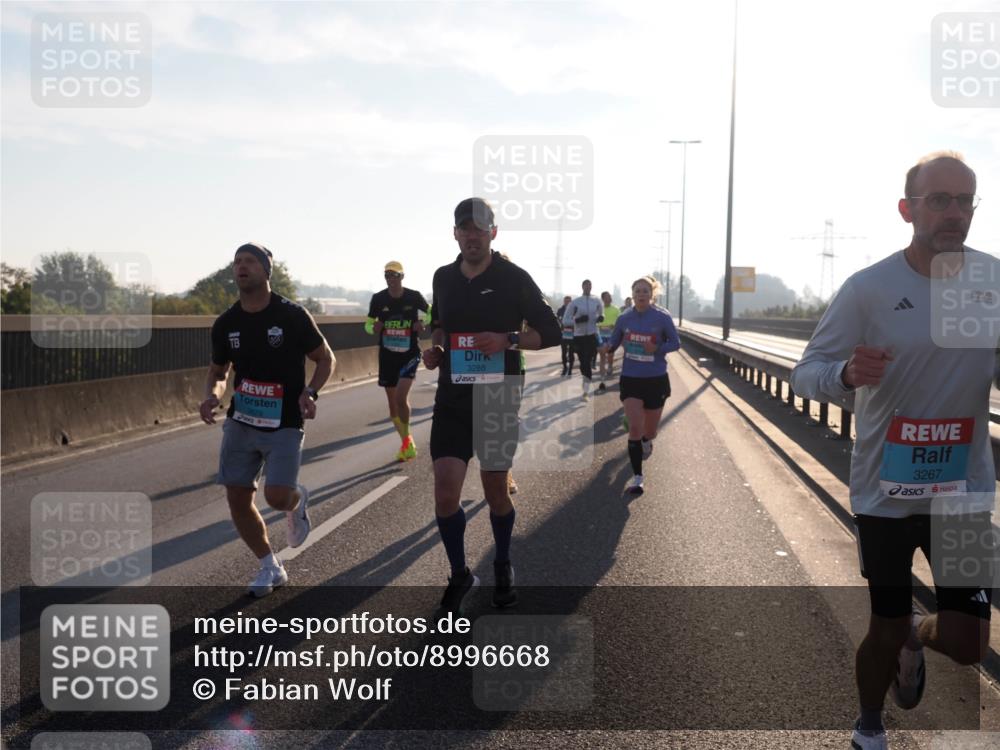 03.10.2025 - Köhlbrandbrückenlauf Fabian Wolf http://msf.ph/oto/8996668 03.10.2025 09:13:13 Position 3 3288, 3267 meine-sportfotos.de