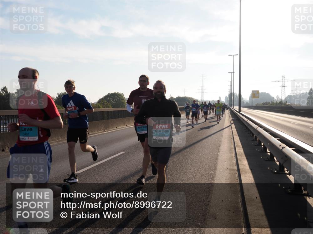 03.10.2025 - Köhlbrandbrückenlauf Fabian Wolf http://msf.ph/oto/8996722 03.10.2025 09:13:21 Position 3 3491, 1090, 3193 meine-sportfotos.de