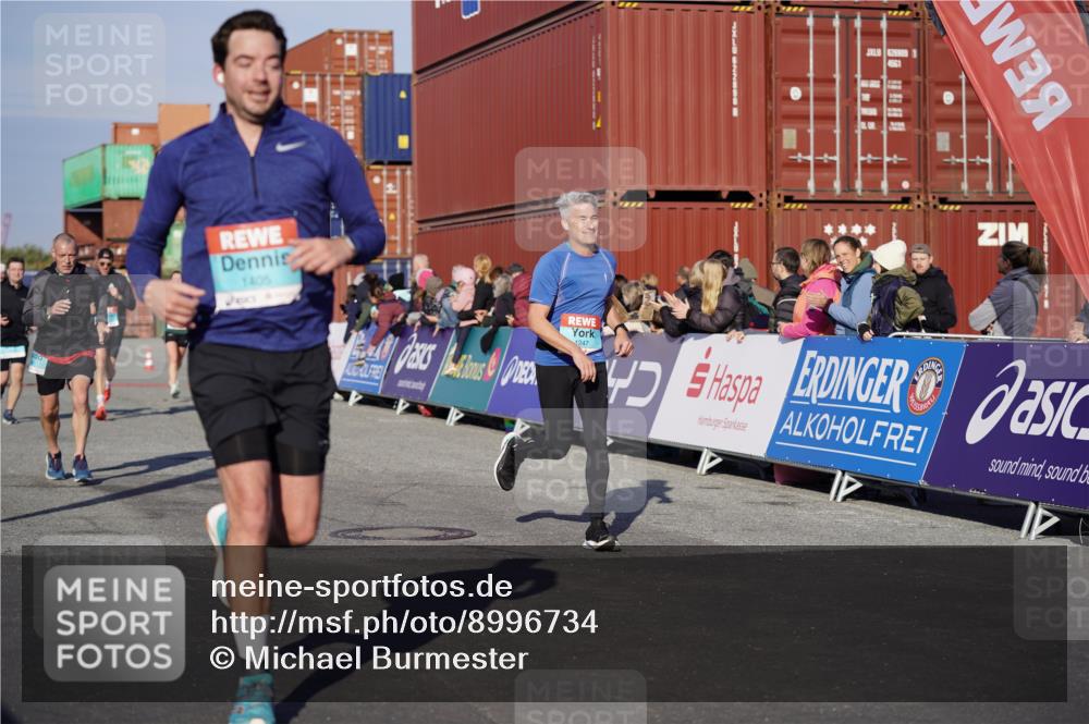 03.10.2025 - Köhlbrandbrückenlauf Michael Burmester http://msf.ph/oto/8996734 03.10.2025 09:59:57 Ziel 1084, 1247, 1298, 1405, 1946, 3378 meine-sportfotos.de