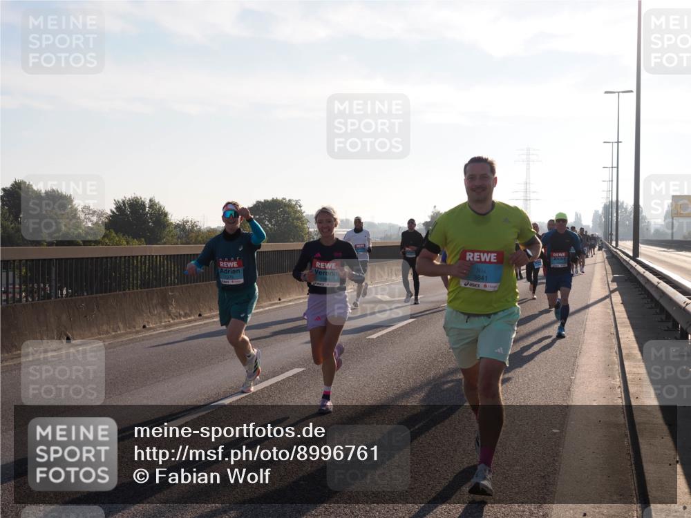 03.10.2025 - Köhlbrandbrückenlauf Fabian Wolf http://msf.ph/oto/8996761 03.10.2025 09:13:26 Position 3 1275, 1086, 3841 meine-sportfotos.de