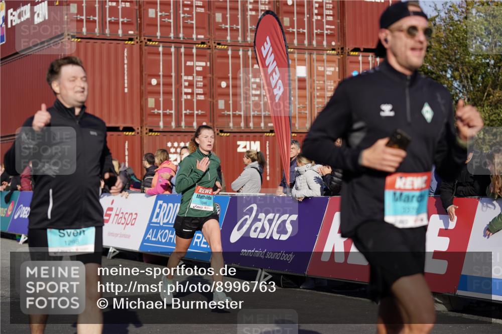 03.10.2025 - Köhlbrandbrückenlauf Michael Burmester http://msf.ph/oto/8996763 03.10.2025 10:00:02 Ziel 1071, 1084, 1247, 1298, 1405, 1946, 2777, 3378 meine-sportfotos.de