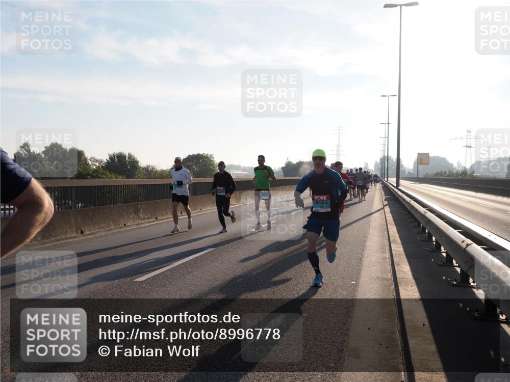 03.10.2025 - Köhlbrandbrückenlauf Fabian Wolf http://msf.ph/oto/8996778 03.10.2025 09:13:28 Position 3  meine-sportfotos.de