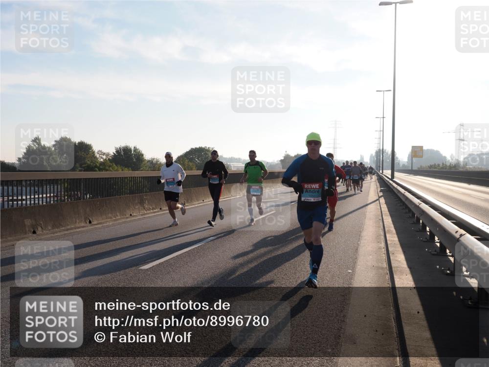03.10.2025 - Köhlbrandbrückenlauf Fabian Wolf http://msf.ph/oto/8996780 03.10.2025 09:13:28 Position 3 1050 meine-sportfotos.de