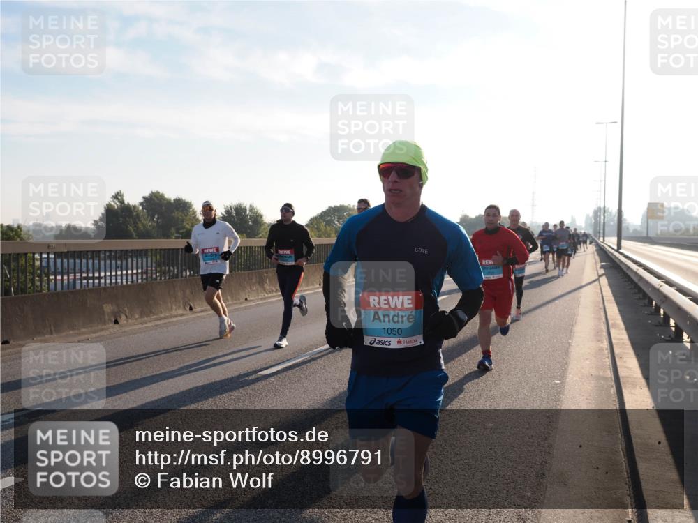 03.10.2025 - Köhlbrandbrückenlauf Fabian Wolf http://msf.ph/oto/8996791 03.10.2025 09:13:29 Position 3 1050 meine-sportfotos.de