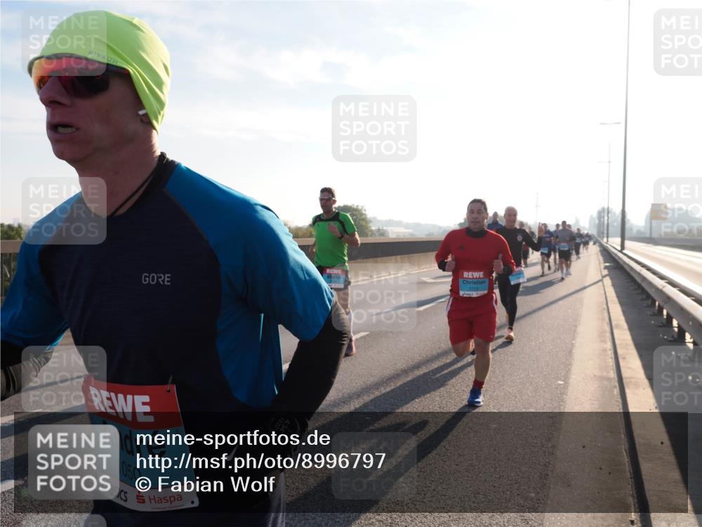 03.10.2025 - Köhlbrandbrückenlauf Fabian Wolf http://msf.ph/oto/8996797 03.10.2025 09:13:29 Position 3 1050, 13, 22, 3705 meine-sportfotos.de