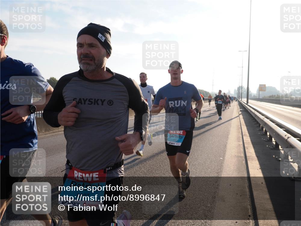 03.10.2025 - Köhlbrandbrückenlauf Fabian Wolf http://msf.ph/oto/8996847 03.10.2025 09:13:35 Position 3 1037, 2831 meine-sportfotos.de