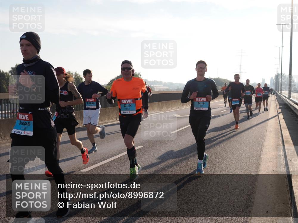 03.10.2025 - Köhlbrandbrückenlauf Fabian Wolf http://msf.ph/oto/8996872 03.10.2025 09:13:38 Position 3 4, 3136, 3266, 1027 meine-sportfotos.de