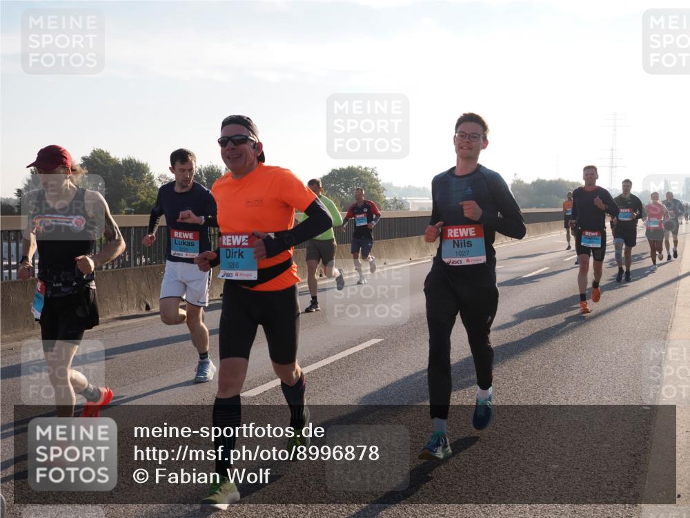 03.10.2025 - Köhlbrandbrückenlauf Fabian Wolf http://msf.ph/oto/8996878 03.10.2025 09:13:38 Position 3 3266, 1027 meine-sportfotos.de