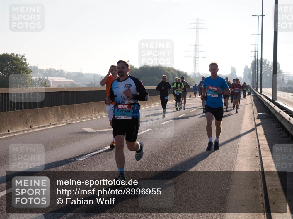03.10.2025 - Köhlbrandbrückenlauf Fabian Wolf http://msf.ph/oto/8996955 03.10.2025 09:13:49 Position 3 2879, 1030 meine-sportfotos.de