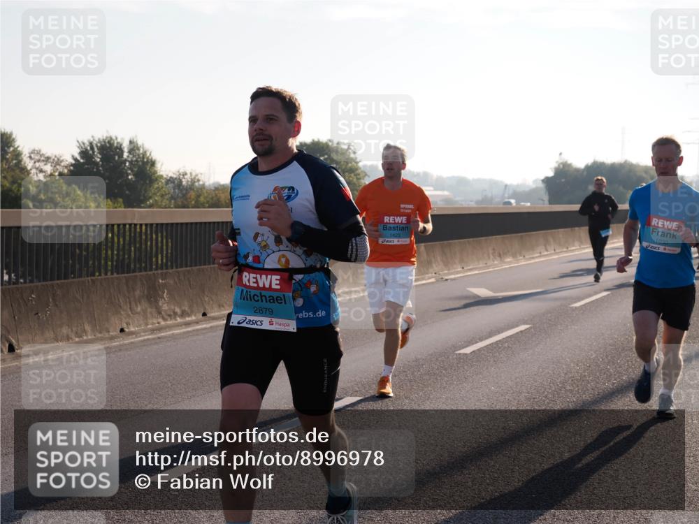 03.10.2025 - Köhlbrandbrückenlauf Fabian Wolf http://msf.ph/oto/8996978 03.10.2025 09:13:50 Position 3 2879, 1423, 1030 meine-sportfotos.de