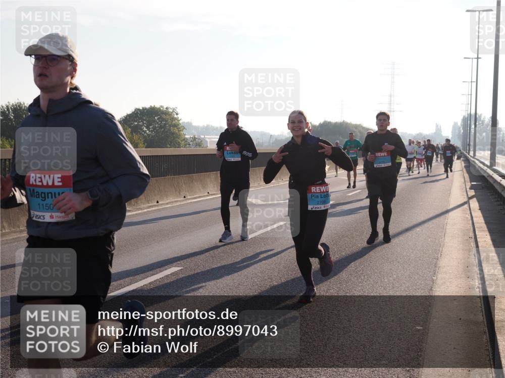 03.10.2025 - Köhlbrandbrückenlauf Fabian Wolf http://msf.ph/oto/8997043 03.10.2025 09:13:58 Position 3 1150, 2708 meine-sportfotos.de