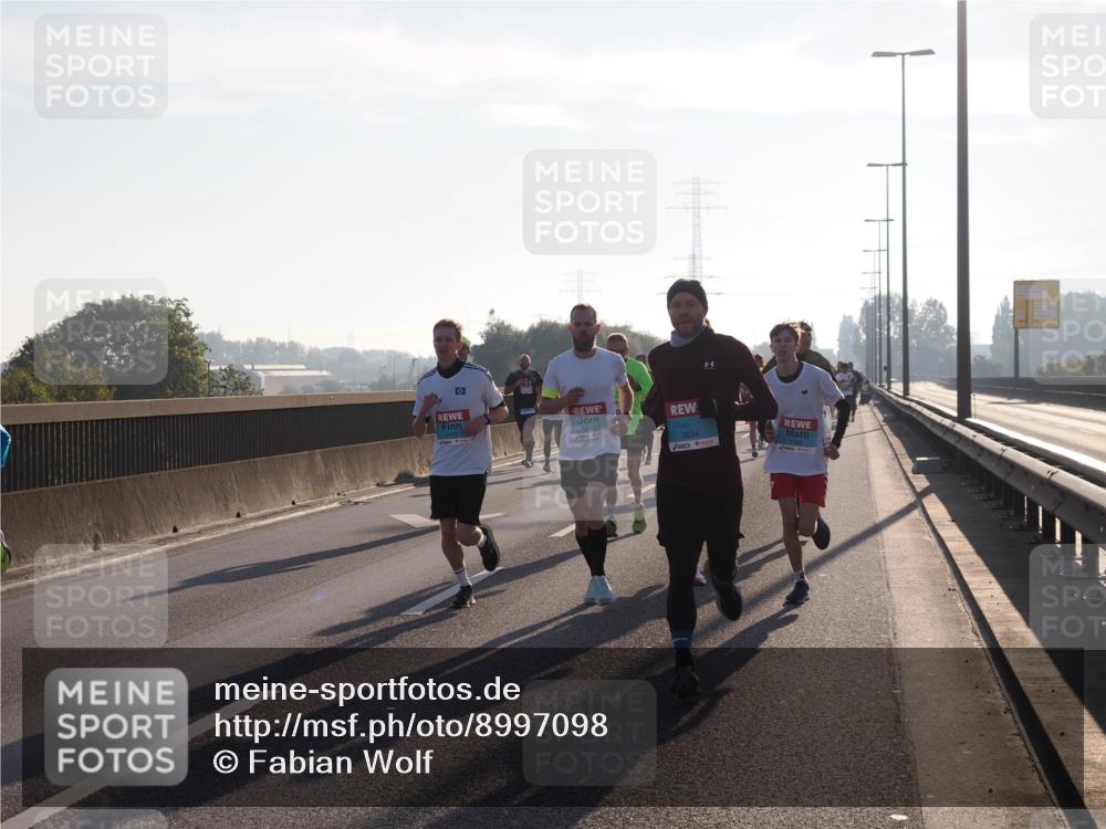 03.10.2025 - Köhlbrandbrückenlauf Fabian Wolf http://msf.ph/oto/8997098 03.10.2025 09:14:06 Position 3 3834 meine-sportfotos.de