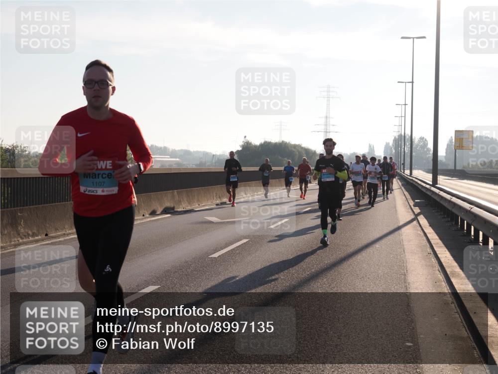 03.10.2025 - Köhlbrandbrückenlauf Fabian Wolf http://msf.ph/oto/8997135 03.10.2025 09:14:14 Position 3 1107 meine-sportfotos.de