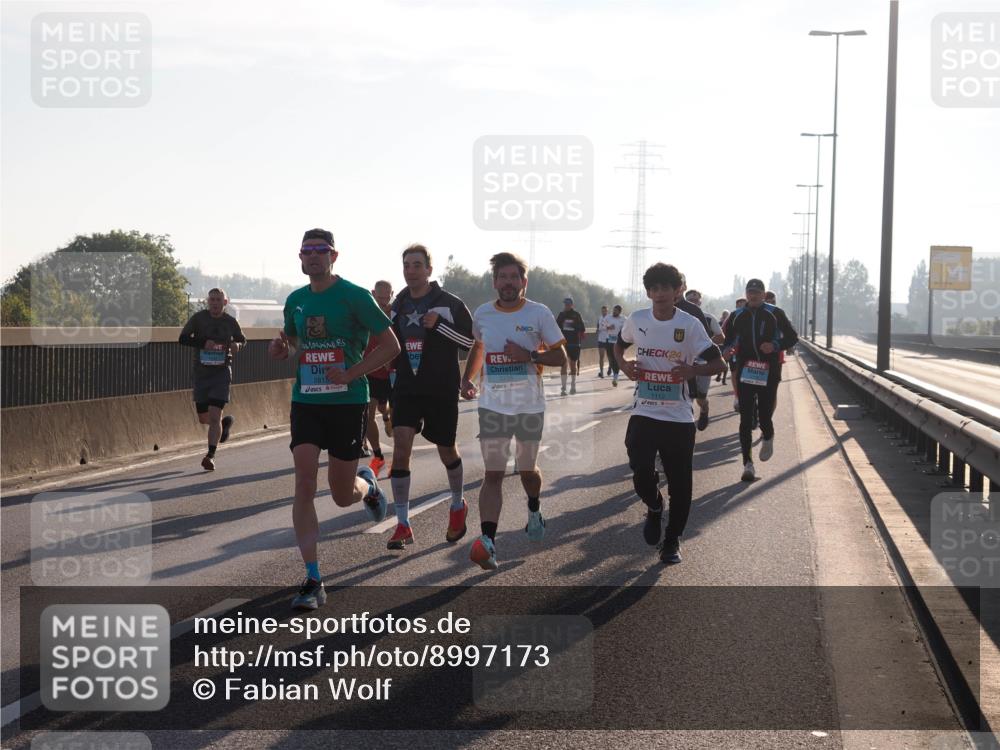 03.10.2025 - Köhlbrandbrückenlauf Fabian Wolf http://msf.ph/oto/8997173 03.10.2025 09:14:19 Position 3 2815, 24, 1112 meine-sportfotos.de