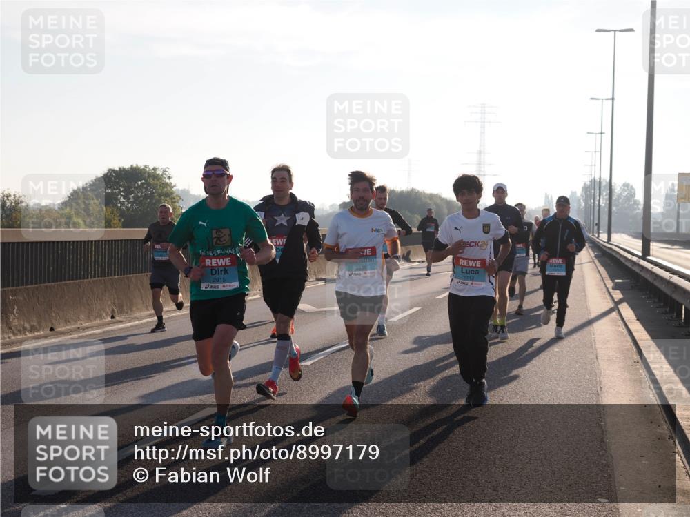 03.10.2025 - Köhlbrandbrückenlauf Fabian Wolf http://msf.ph/oto/8997179 03.10.2025 09:14:19 Position 3 2815, 24, 1112, 3338 meine-sportfotos.de