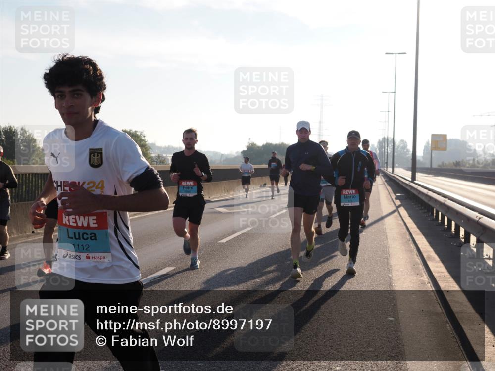 03.10.2025 - Köhlbrandbrückenlauf Fabian Wolf http://msf.ph/oto/8997197 03.10.2025 09:14:21 Position 3 24, 1112, 1068, 1175 meine-sportfotos.de