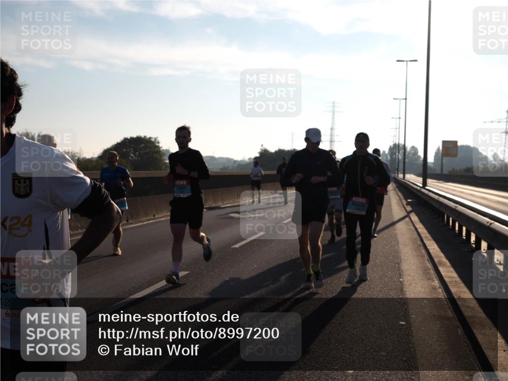 03.10.2025 - Köhlbrandbrückenlauf Fabian Wolf http://msf.ph/oto/8997200 03.10.2025 09:14:21 Position 3 24, 12 meine-sportfotos.de