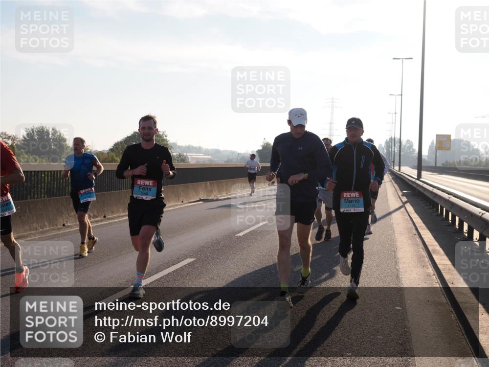 03.10.2025 - Köhlbrandbrückenlauf Fabian Wolf http://msf.ph/oto/8997204 03.10.2025 09:14:22 Position 3 1210, 1068, 1175 meine-sportfotos.de