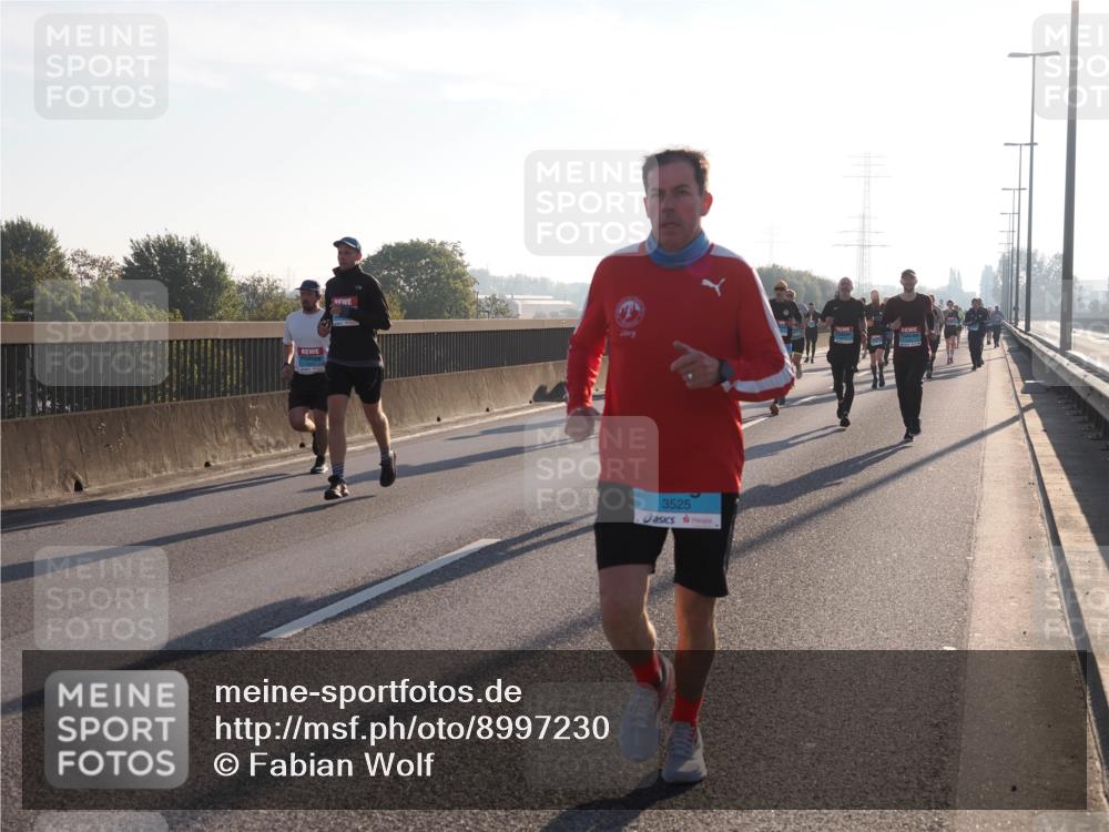 03.10.2025 - Köhlbrandbrückenlauf Fabian Wolf http://msf.ph/oto/8997230 03.10.2025 09:14:26 Position 3 3525 meine-sportfotos.de