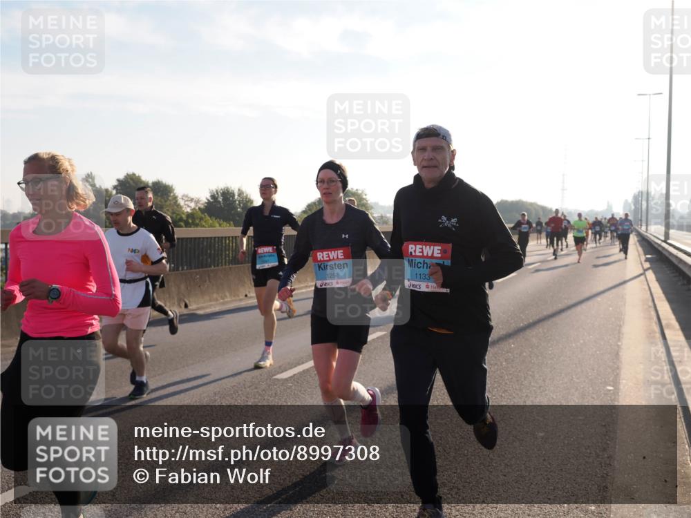 03.10.2025 - Köhlbrandbrückenlauf Fabian Wolf http://msf.ph/oto/8997308 03.10.2025 09:14:37 Position 3 1258, 1133 meine-sportfotos.de