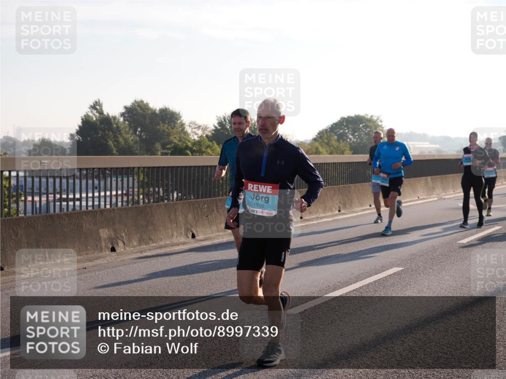 03.10.2025 - Köhlbrandbrückenlauf Fabian Wolf http://msf.ph/oto/8997339 03.10.2025 09:14:40 Position 3 1102 meine-sportfotos.de