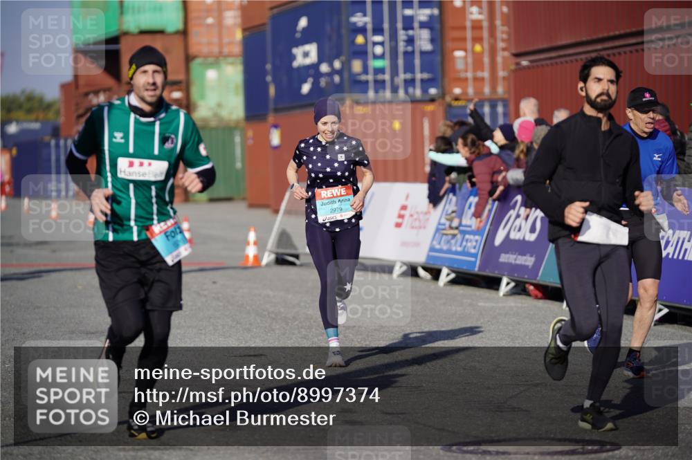 03.10.2025 - Köhlbrandbrückenlauf Michael Burmester http://msf.ph/oto/8997374 03.10.2025 10:01:34 Ziel 1043, 1279, 1396, 1526, 2694, 2857, 2979, 3403, 3568, 3813 meine-sportfotos.de