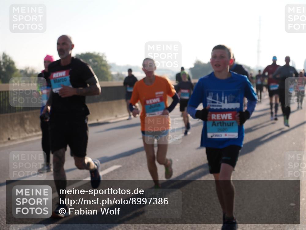 03.10.2025 - Köhlbrandbrückenlauf Fabian Wolf http://msf.ph/oto/8997386 03.10.2025 09:14:47 Position 3 2920 meine-sportfotos.de