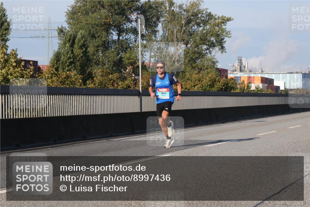 03.10.2025 - Köhlbrandbrückenlauf Luisa Fischer http://msf.ph/oto/8997436 03.10.2025 10:34:11 Position 3 3247 meine-sportfotos.de