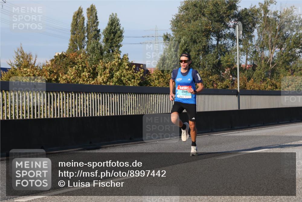 03.10.2025 - Köhlbrandbrückenlauf Luisa Fischer http://msf.ph/oto/8997442 03.10.2025 10:34:12 Position 3 3247 meine-sportfotos.de