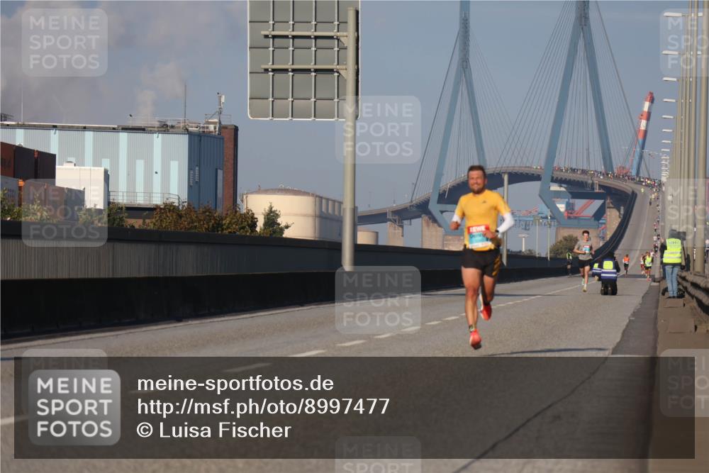 03.10.2025 - Köhlbrandbrückenlauf Luisa Fischer http://msf.ph/oto/8997477 03.10.2025 10:35:05 Position 3  meine-sportfotos.de