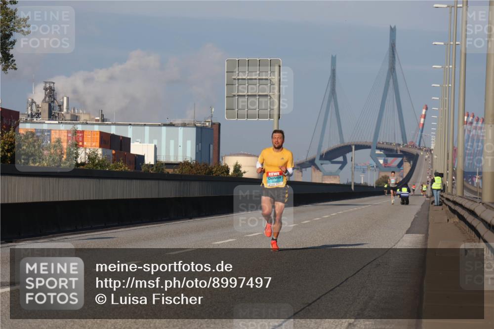 03.10.2025 - Köhlbrandbrückenlauf Luisa Fischer http://msf.ph/oto/8997497 03.10.2025 10:35:08 Position 3  meine-sportfotos.de