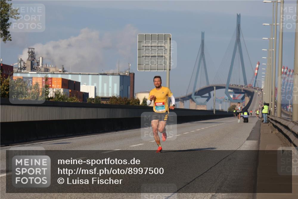 03.10.2025 - Köhlbrandbrückenlauf Luisa Fischer http://msf.ph/oto/8997500 03.10.2025 10:35:08 Position 3  meine-sportfotos.de