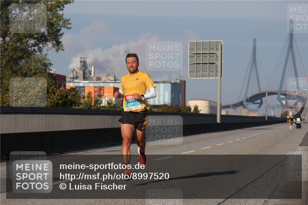 03.10.2025 - Köhlbrandbrückenlauf Luisa Fischer http://msf.ph/oto/8997520 03.10.2025 10:35:11 Position 3 3590 meine-sportfotos.de