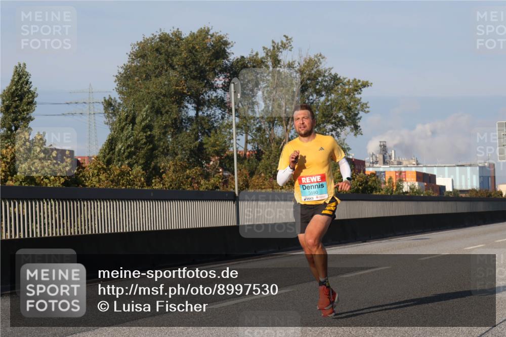 03.10.2025 - Köhlbrandbrückenlauf Luisa Fischer http://msf.ph/oto/8997530 03.10.2025 10:35:13 Position 3 3590 meine-sportfotos.de