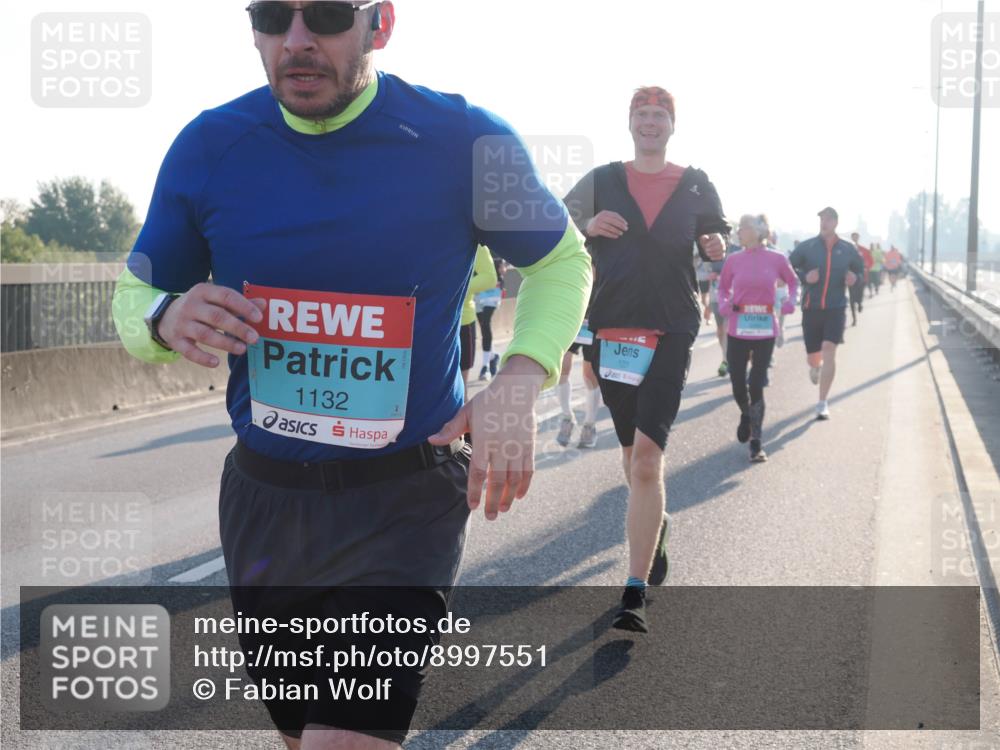 03.10.2025 - Köhlbrandbrückenlauf Fabian Wolf http://msf.ph/oto/8997551 03.10.2025 09:14:58 Position 3 1132, 1231 meine-sportfotos.de