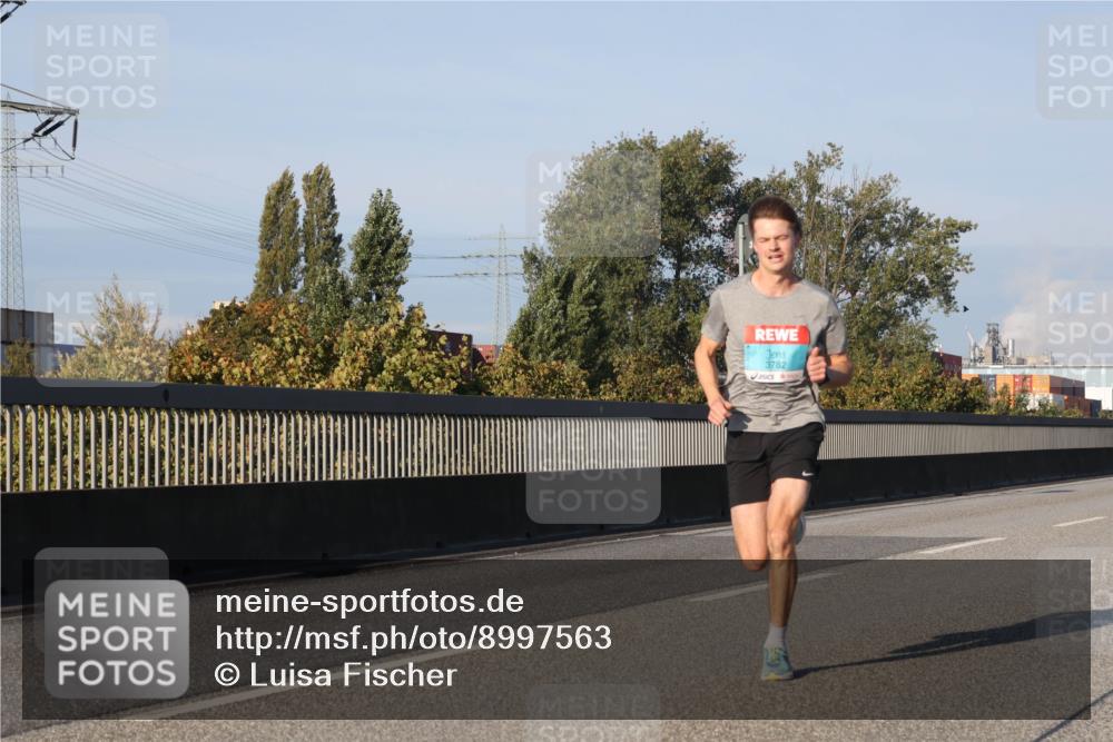 03.10.2025 - Köhlbrandbrückenlauf Luisa Fischer http://msf.ph/oto/8997563 03.10.2025 10:35:35 Position 3 3782 meine-sportfotos.de