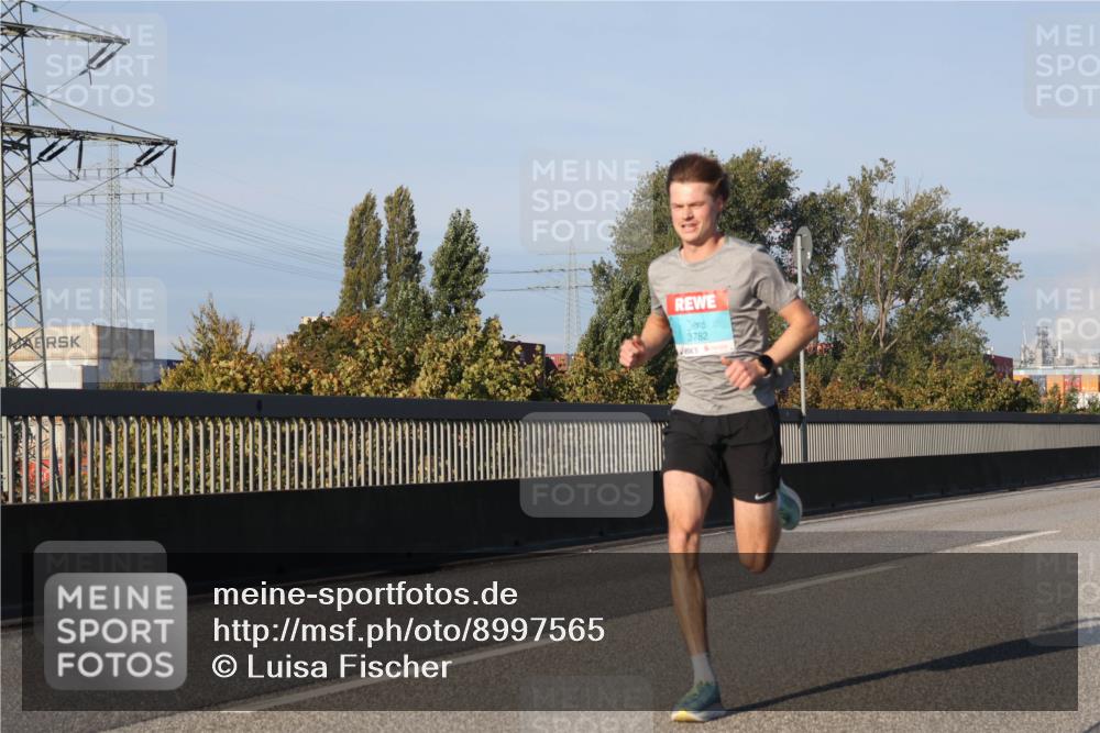 03.10.2025 - Köhlbrandbrückenlauf Luisa Fischer http://msf.ph/oto/8997565 03.10.2025 10:35:35 Position 3 3782 meine-sportfotos.de