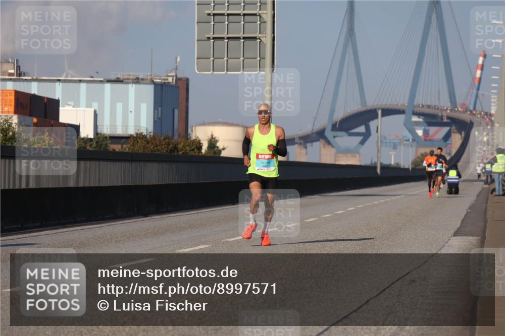 03.10.2025 - Köhlbrandbrückenlauf Luisa Fischer http://msf.ph/oto/8997571 03.10.2025 10:35:59 Position 3  meine-sportfotos.de