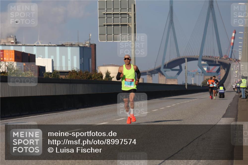 03.10.2025 - Köhlbrandbrückenlauf Luisa Fischer http://msf.ph/oto/8997574 03.10.2025 10:35:59 Position 3  meine-sportfotos.de